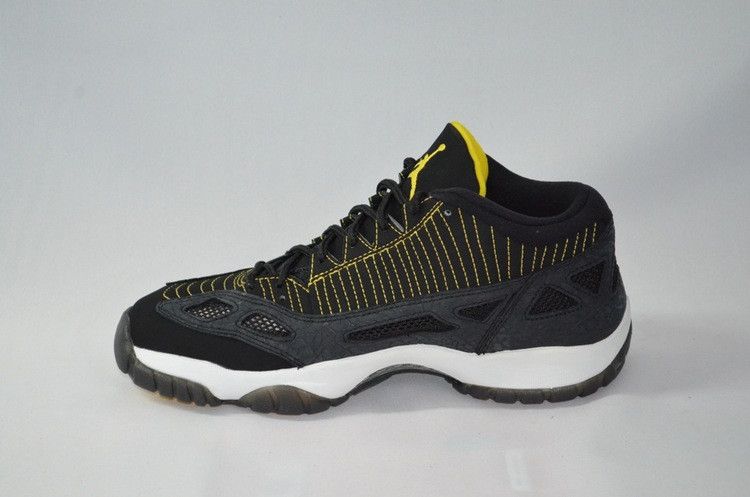 Jordan 11 Retro Low IE Black Zest
