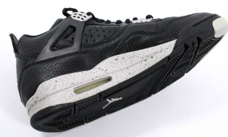Jordan 4 Retro Oreo (1999)