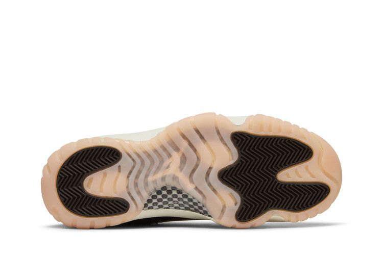 Jordan 11 Retro Neapolitan (Women's)