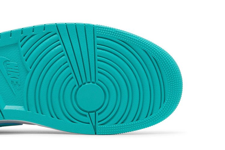 Jordan 1 Low SE Psychic Purple Hyper Jade