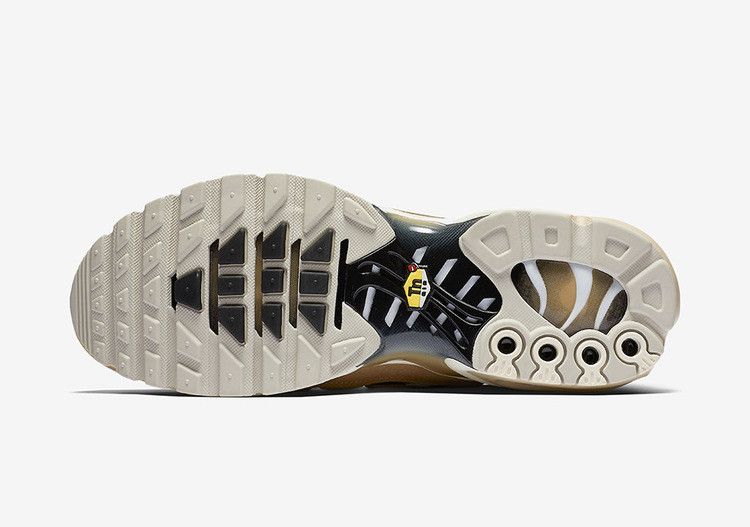 Nike Air Max Plus Light Bone