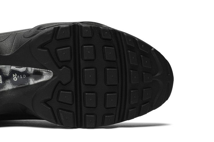 Nike Air Max 95 Lux Supreme Triple Black