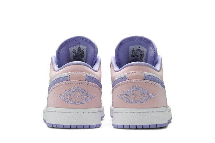Jordan 1 Low SE Arctic Punch