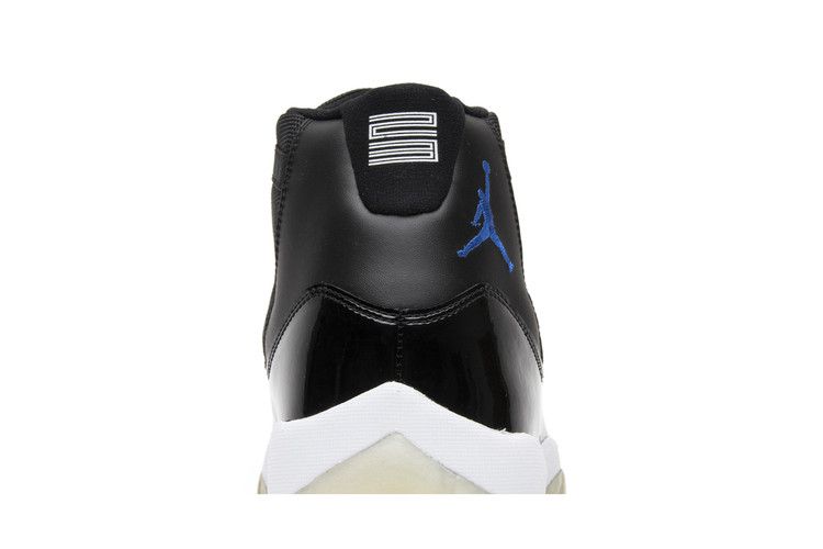 Jordan 11 Retro Space Jam (2009)