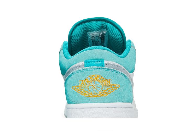 Jordan 1 Low SE New Emerald