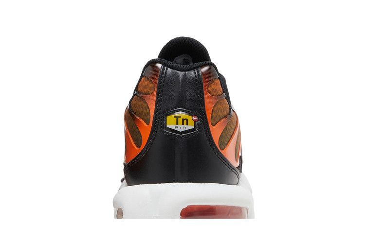 Nike Air Max Plus Safety Orange Black