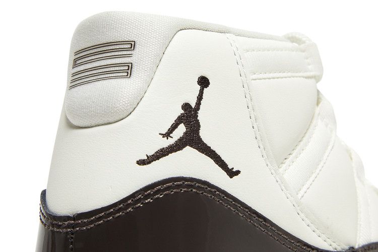 Jordan 11 Retro Neapolitan (Women's)